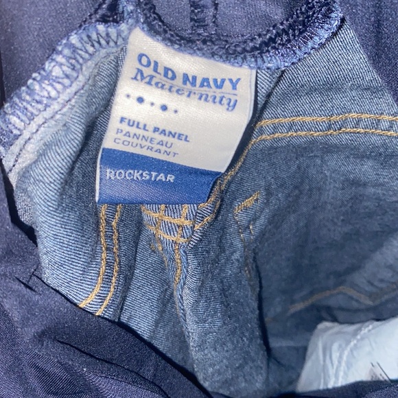 Old navy maternity size 6 - Picture 3 of 4